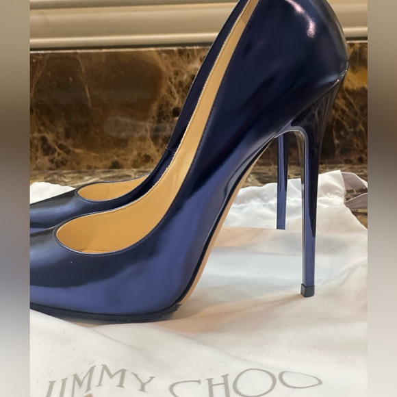Authentic Jimmy Choo Anouk Pump. - Picture 5 of 5